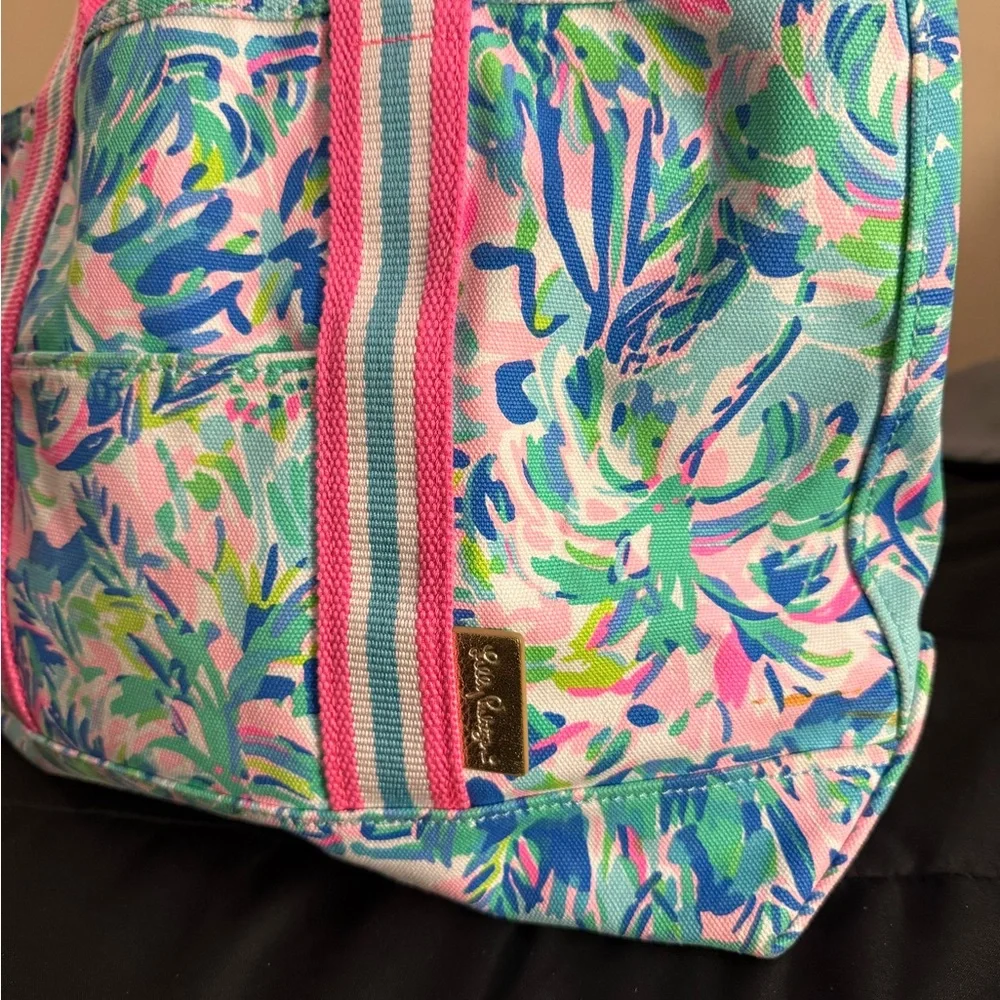 Lilly Pulitzer Blue and Pink Tropical Tote Bag - Picture 4 of 10